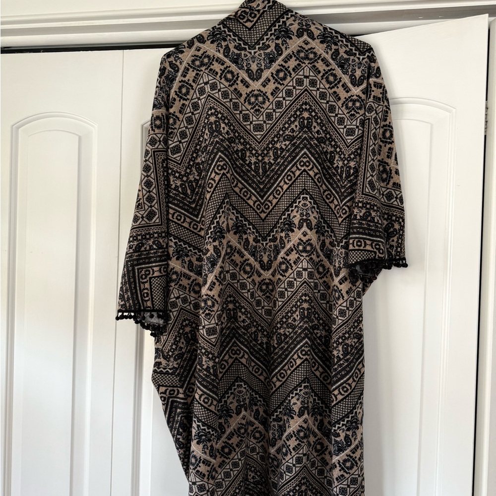 Unique Paisley Patterned Duster - Picture 4 of 5
